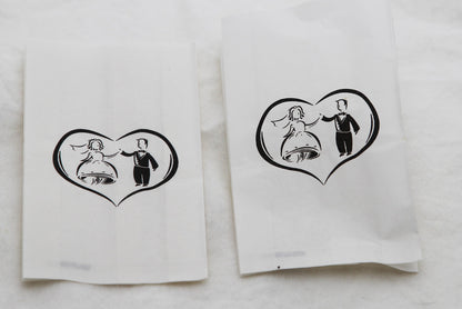 150 Pack Wedding Cake Bags Greaseproof Wax Paper Slice Take Home Favour Bride Groom in Heart