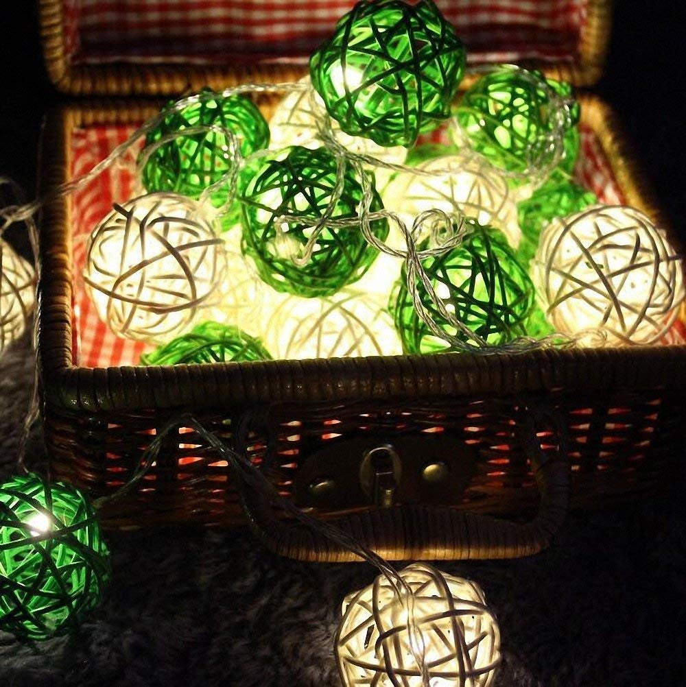 1 Set of Green n White 5cm Rattan Cane 20 Ball Battery Powered 3m String Lights Christmas Gift Home Wedding Party Bedroom Decoration Table Centrepiece