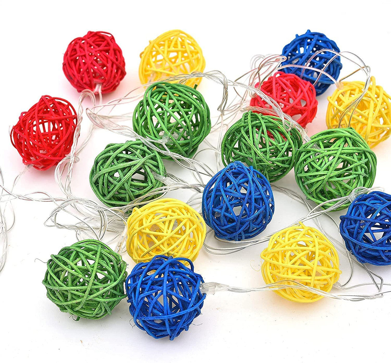 1 Set of Multi Coloured 5cm Rattan Cane 20 Ball Battery Powered 3m String Lights Christmas Gift Home Wedding Party Bedroom Decoration Table Centrepiece