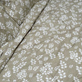 Hotel Living 3 Pce Light Weight Comforter Set QUEEN/KING Corbett Floral Outlines