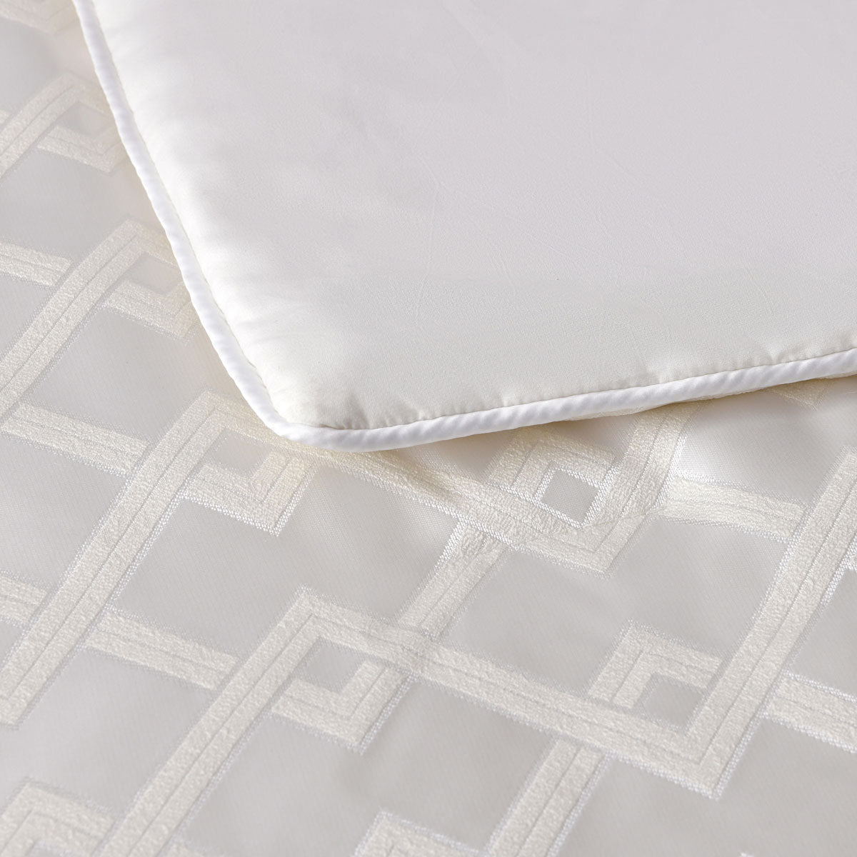 Bianca Firenze Pearl 6 Pcs Jacquard Geometric Comforter Set Super King