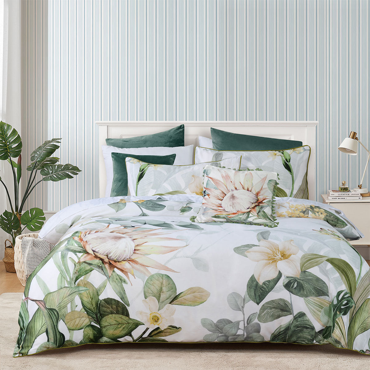 Bianca Helensvale White Floral Cotton Sateen Quilt Cover Set Double