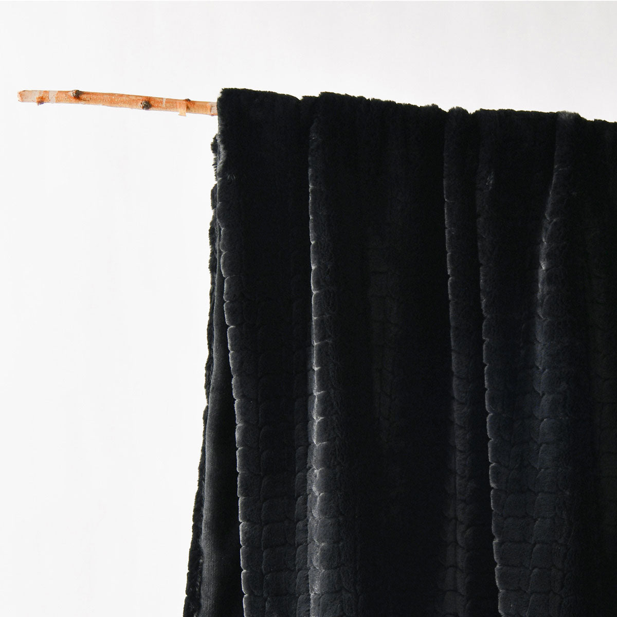 Bianca Tambar Black Faux Fur Throw Rug 130 x 170 cm