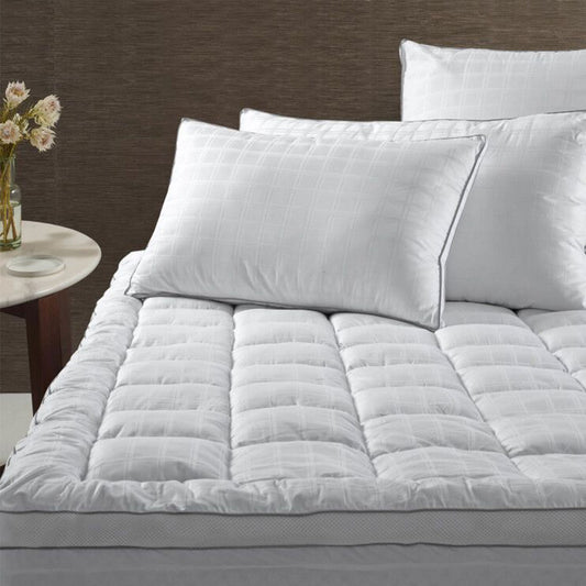 Accessorize Deluxe Hotel Mattress Topper SUPER KING