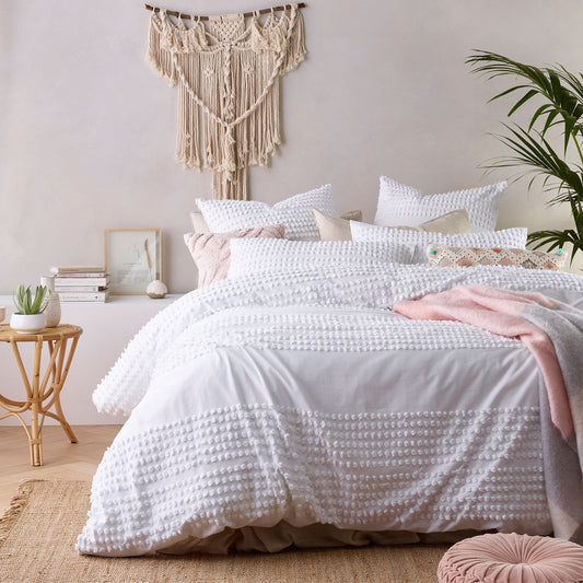Vintage Design Homewares Betty White Quilt Cover Set QUEEN