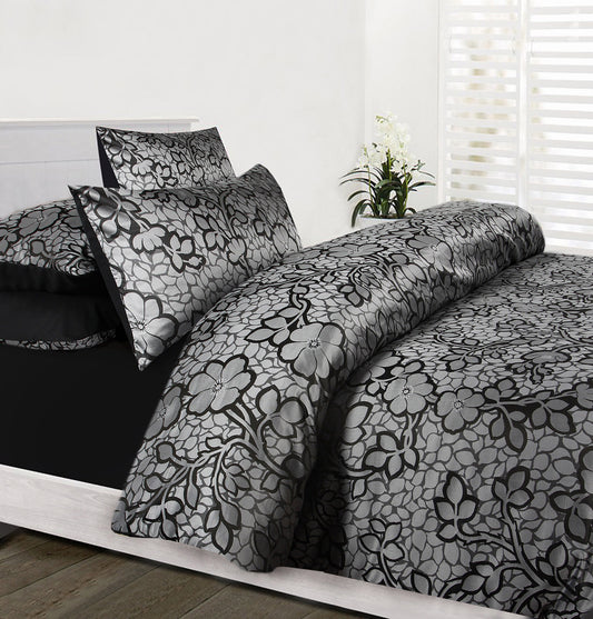 Accessorize EMMA Quilt Cover Set Black DOUBLE