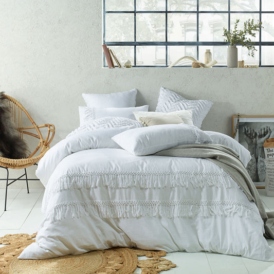Accessorize Tassel Quilt Cover Set White KING
