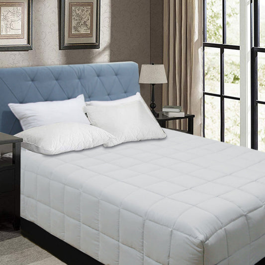 Shangri La Bamboo Blend Microfiber Box End Quilt Silver QUEEN