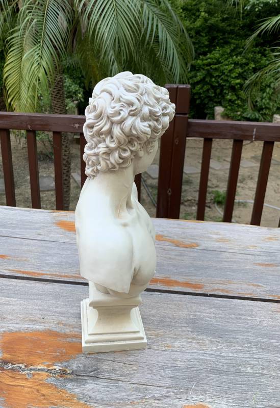 Angelo Bust Statue 26x43cm