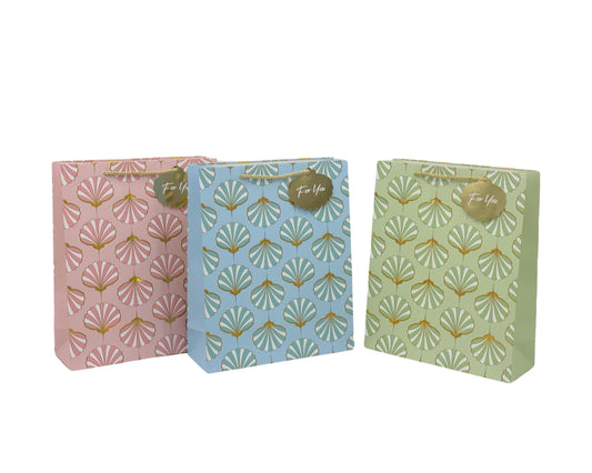 bulk 24 Medium Seashell Foiled Gift Bag 3 Assorted 17x23cm